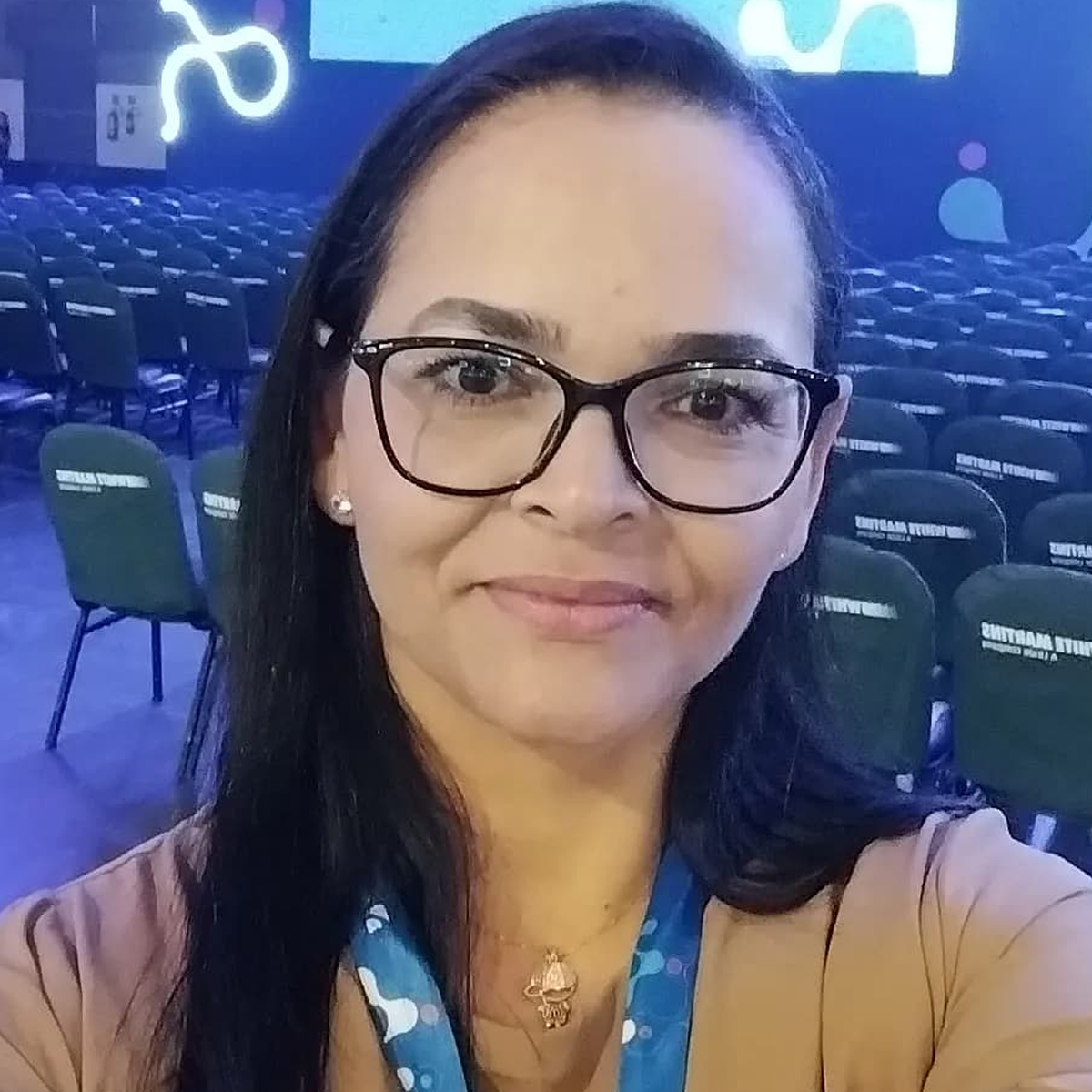 Franceline Veloso Almeida